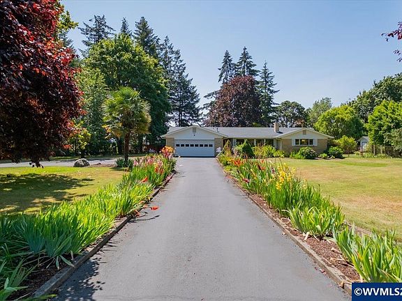 2nd image of 29754 SE Shady Oak Dr