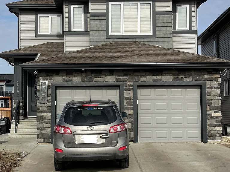 2142 57th St SW — Photo 2
