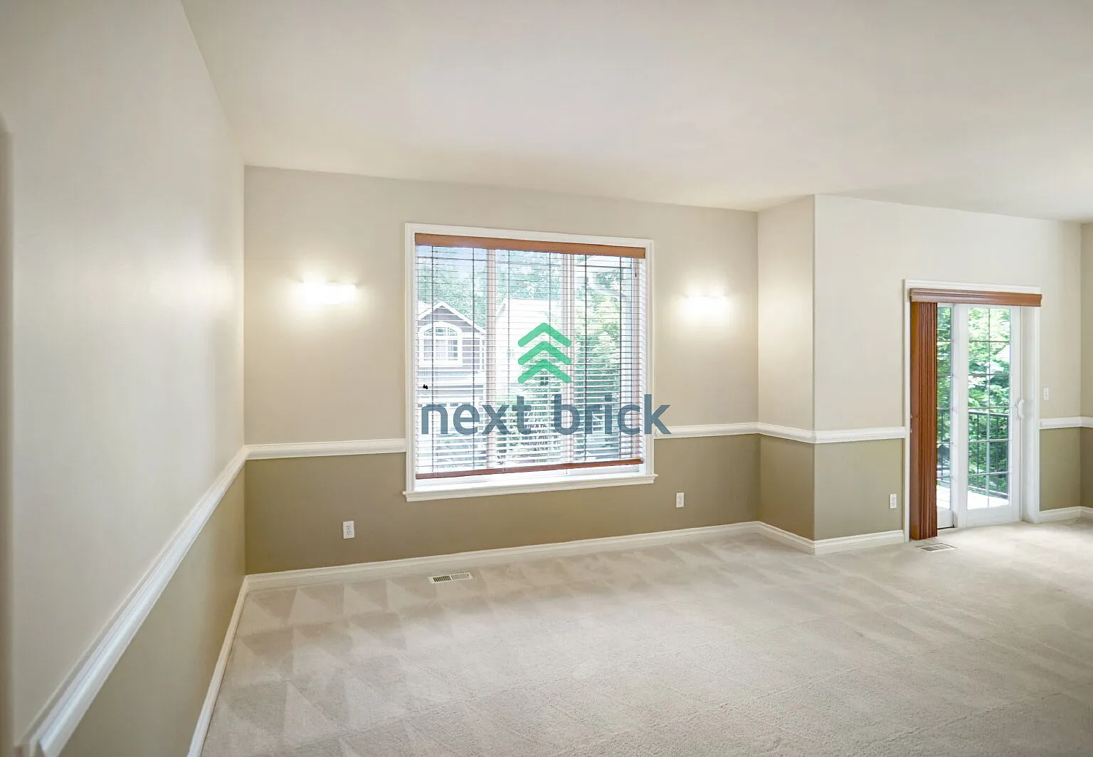 Stunning 3-Bedroom, 3.5-Bathroom Home in Desirable Woodinville — Photo 4
