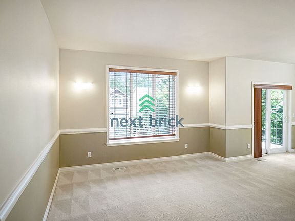 4th image of 20457 134th Ave NE
