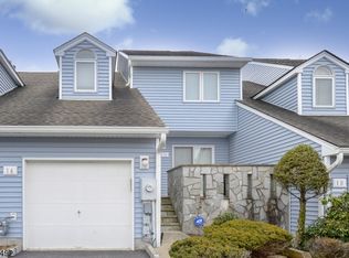 16 Currey Ln, West Orange, NJ 07052
