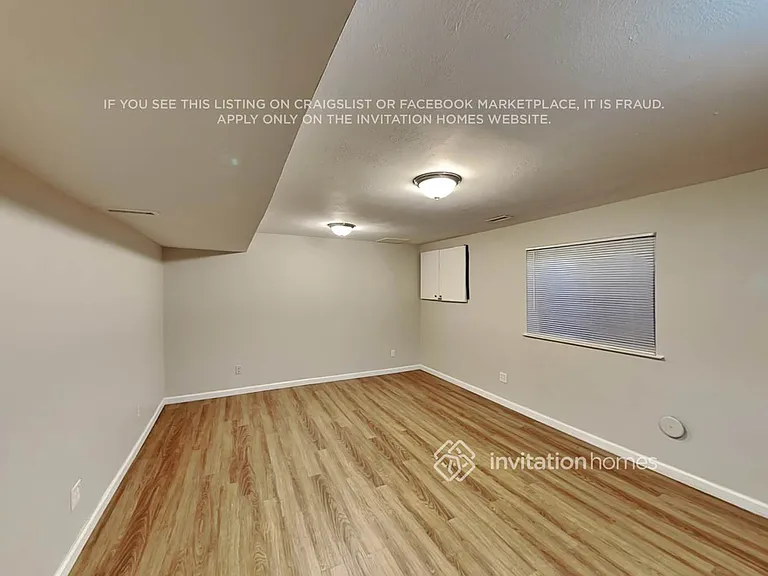 4861 S Dunkirk Way — Photo 8