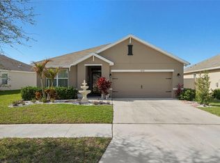 16316 Little Garden Dr, Wimauma, FL 33598
