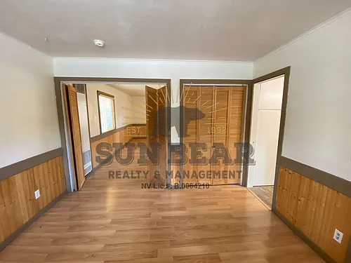 872 Tanager St Photo 1