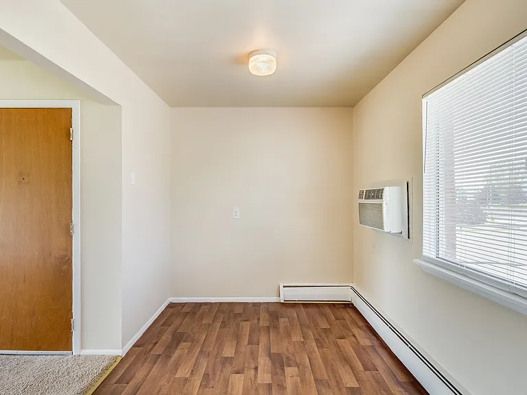 55 Suzanne Dr — Photo 57