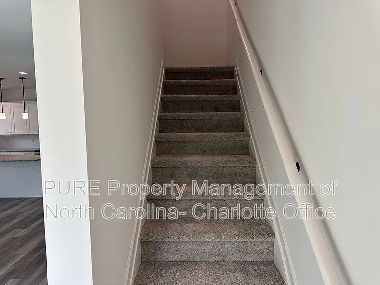 2649 Hemphill St — Photo 14