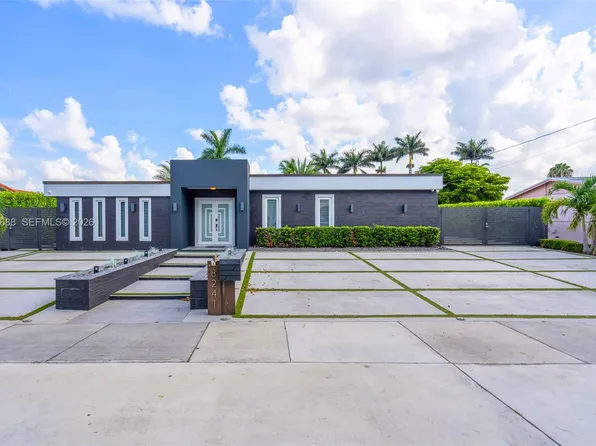 8241 NW 182nd St, Hialeah, FL 33015
