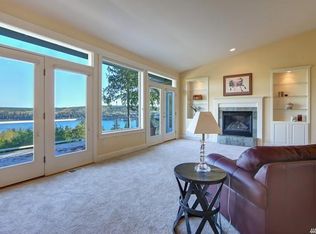 693 Rainier Ln, Port Ludlow, WA 98365