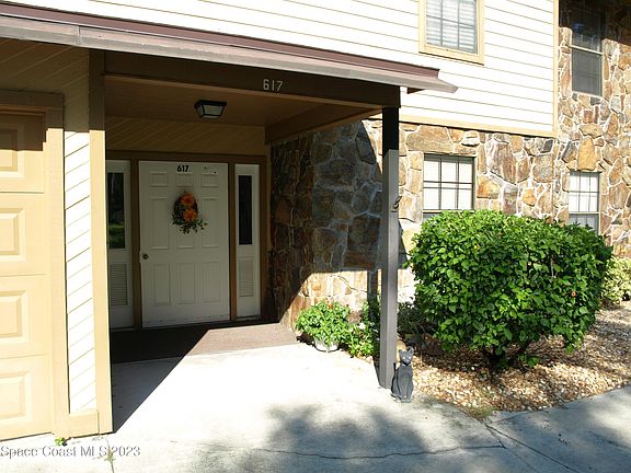 3rd image of 617 Greenwood Village Blvd #14