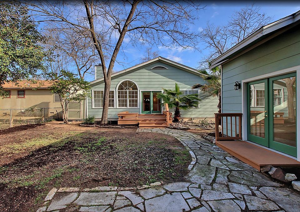 2nd image of 1711 Romeria Dr