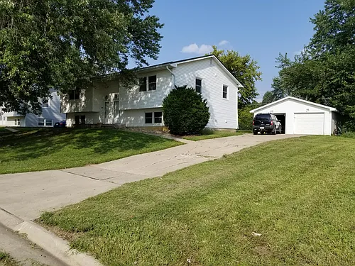 1502 Delta Dr Photo 1
