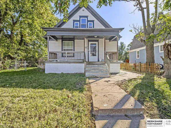 1473 Evans St, Omaha, NE 68110