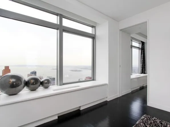 123 Washington Street image 1 of 14