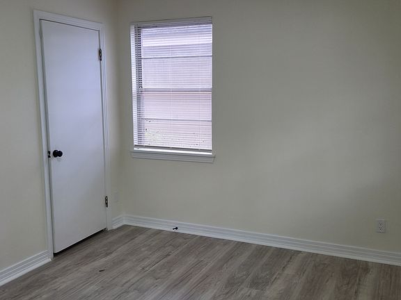 5th image of 802 Camilla Dr
