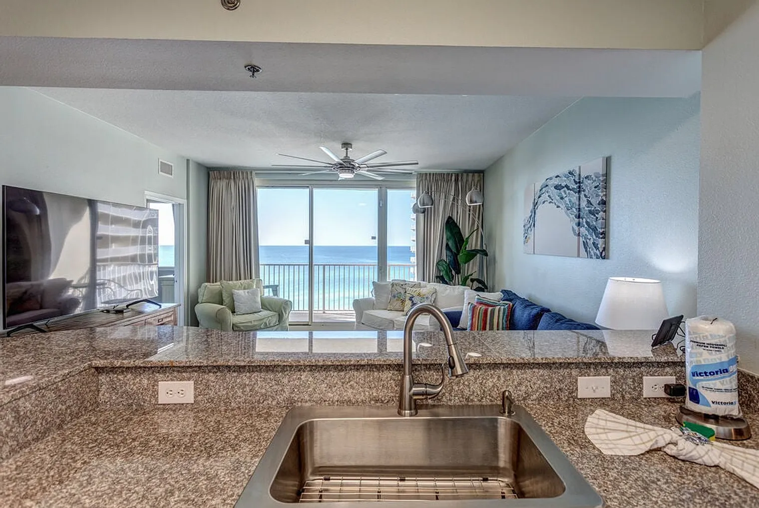 2 bed, 2.0 bath, 1065 sqft, $5,354 — Photo 4