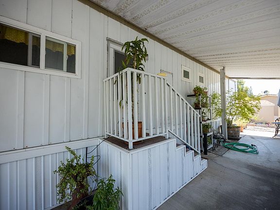 3rd image of 177 Redwing Drive