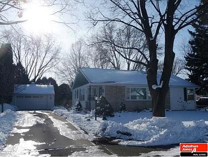 1st image of 352 E McWilliams St