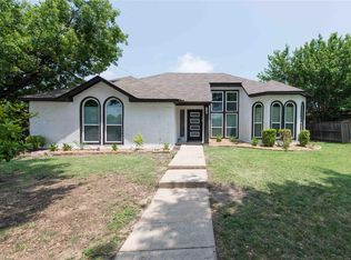 8701 Woodlake Dr, Rowlett, TX 75088