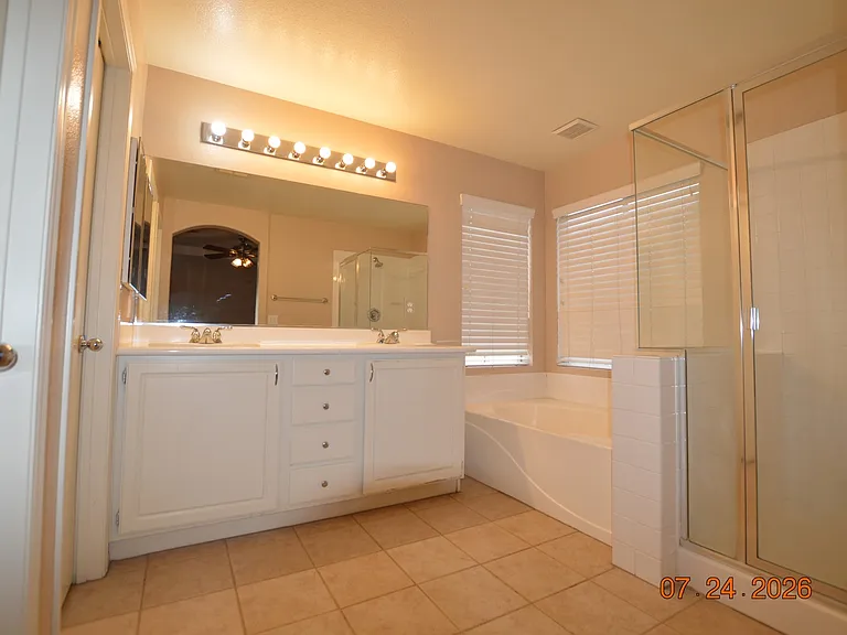 10656 Primrose Arbor Ave — Photo 15