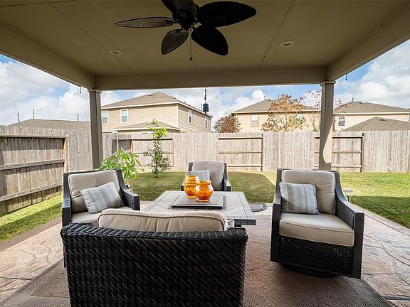 3rd image of 22542 Belmont Cove Ln