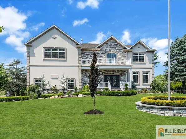 45 Charleston Springs Rd, Millstone Township, NJ 08510