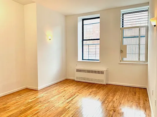 Rented by Compass | media 2