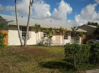 8221 SW 6th Ct, North Lauderdale, FL 33068