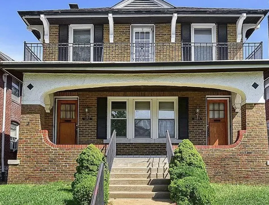 5067 Winona Ave #2