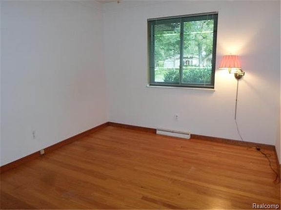 4th image of 1151 Plover Dr
