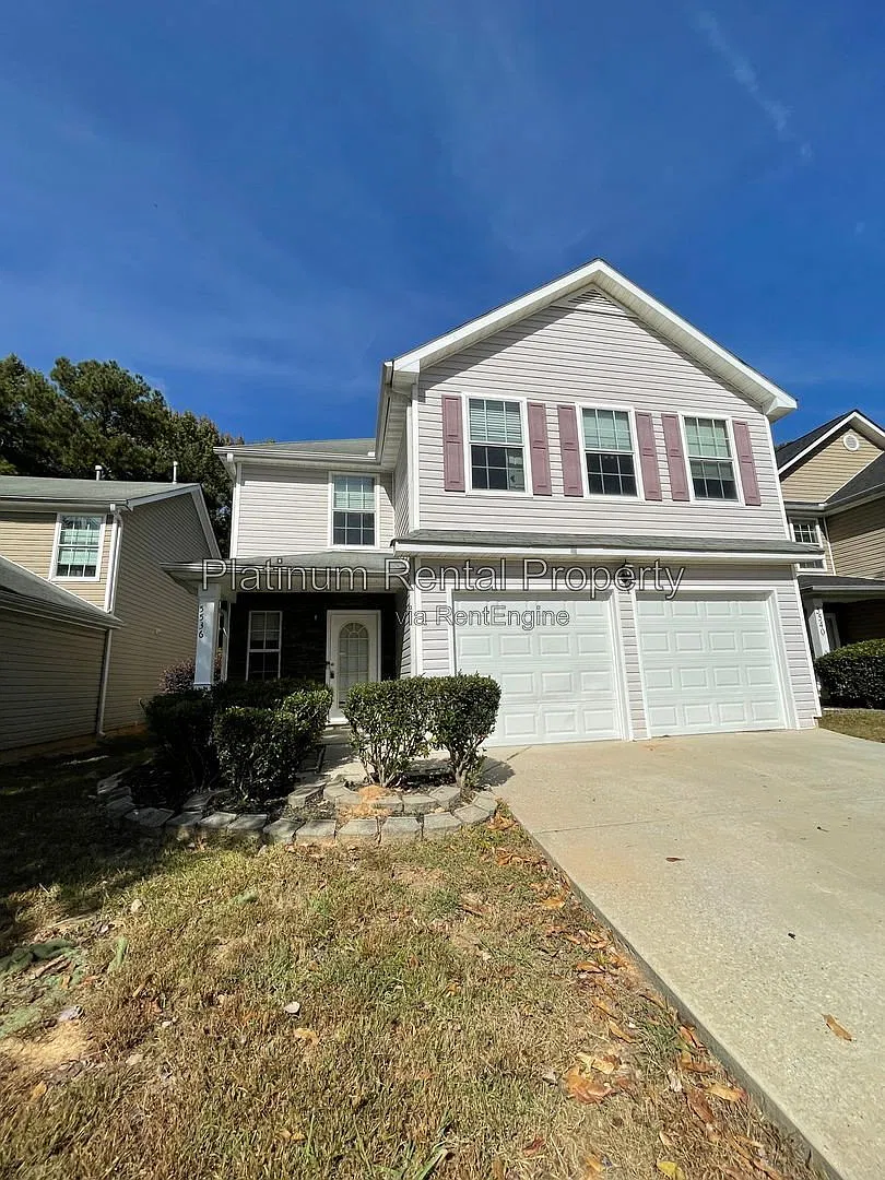 5 bed, 3.0 bath, 2640 sqft, $2,350 — Photo 1