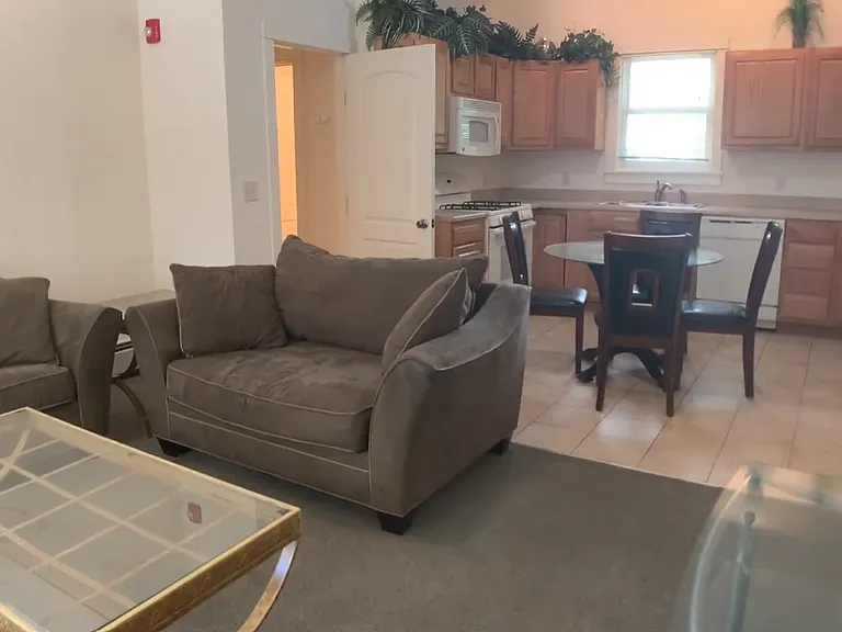 203 Williams St #3 — Photo 3