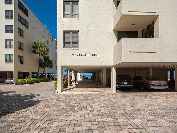 4th image of 99 Sunset Dr APT 402