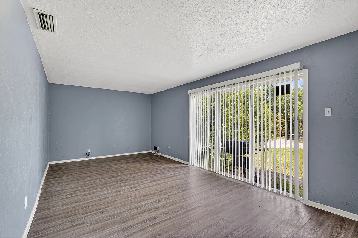 Building Photo - 1408 Yukon Dr