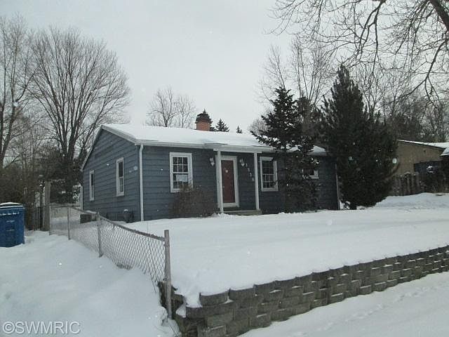 1st image of 1326 Henson Ave