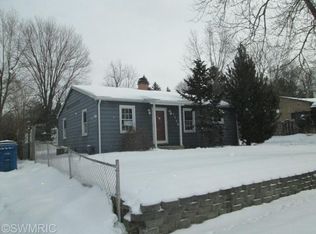 1326 Henson Ave, Kalamazoo, MI 49048