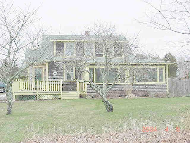 2nd image of 16 Knoll Dr