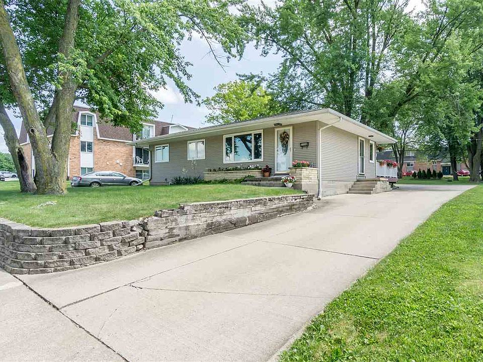 1st image of 2008 Valley Park Dr