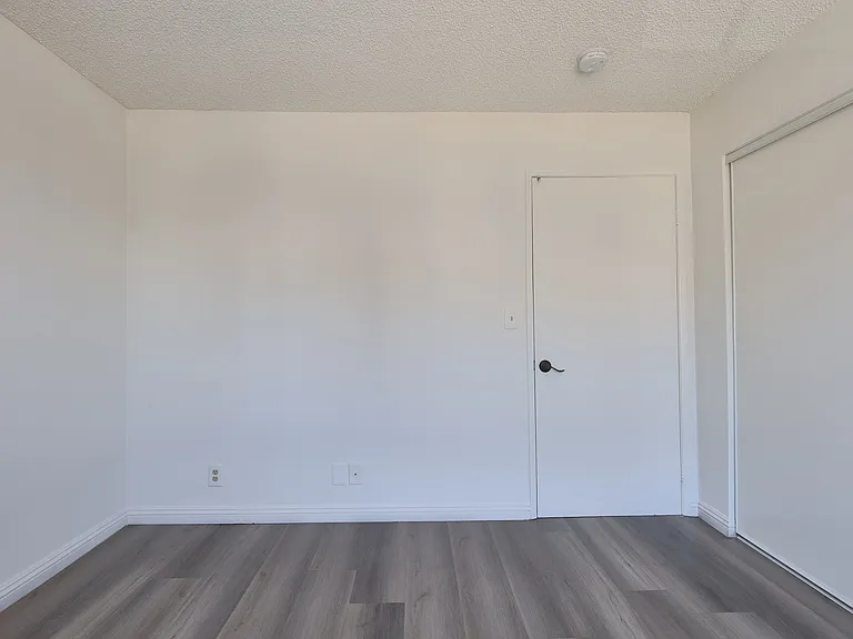 2796 Francis Ave — Photo 18