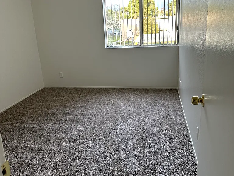 3494 Del Sol Blvd #F — Photo 12