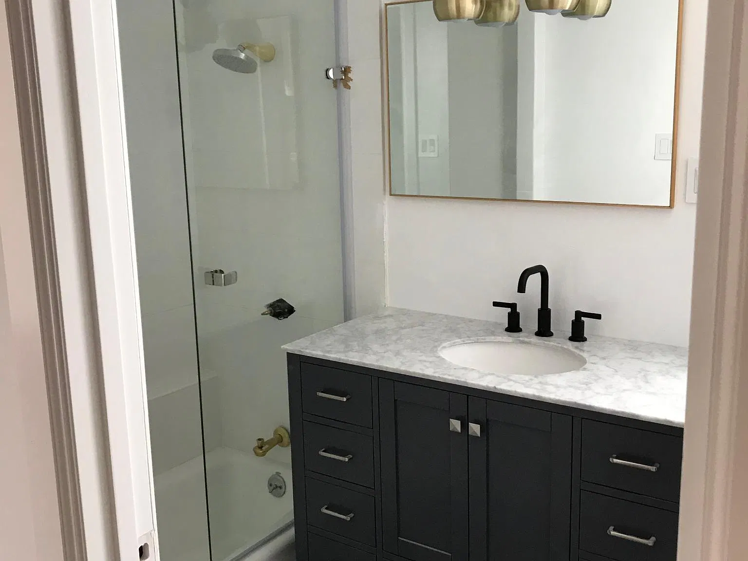 1431 Shafter Ave — Photo 4