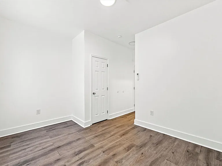 3049 N Stillman St — Photo 10