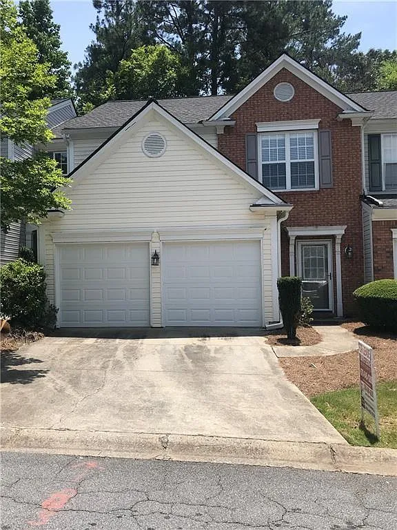 3 bed, 2.5 bath, 1776 sqft, $2,250 — Photo 1