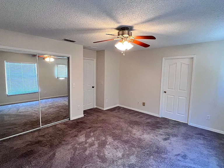 3548 Peppervine Dr — Photo 23