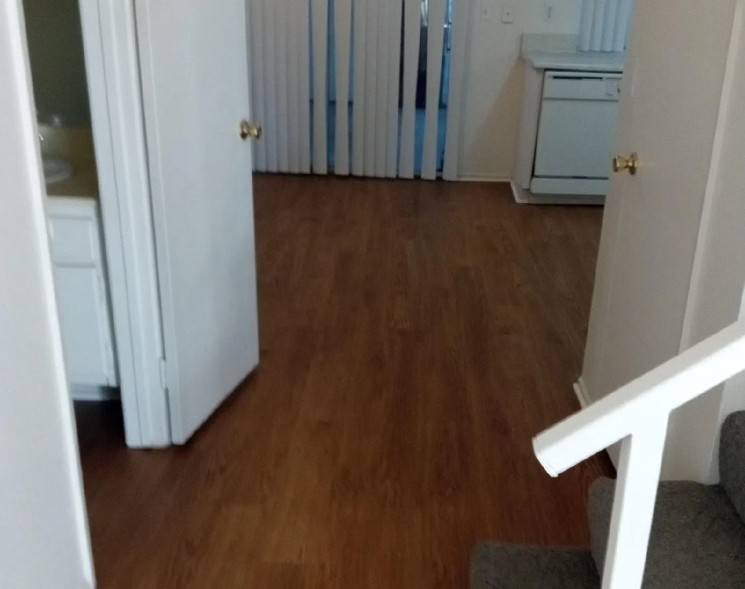 2505 E Park Lane — Photo 4