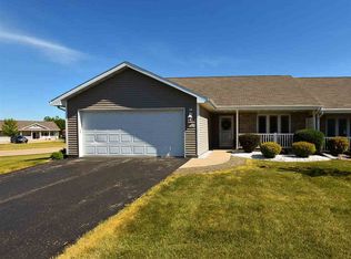 3180 Elk Ridge Dr UNIT F, Oshkosh, WI 54904