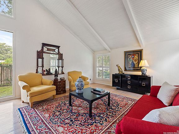 5th image of 3726 MARYMONT DR