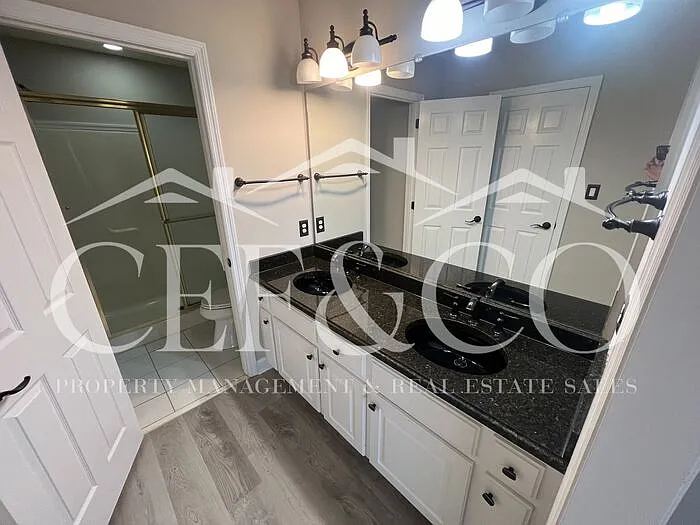 514 Rose Trellis Ct — Photo 14