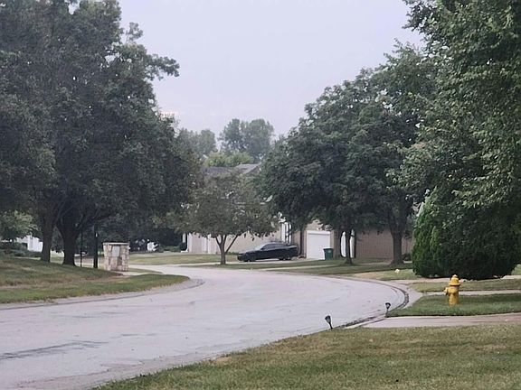 4th image of 2801 SW 12th Ter