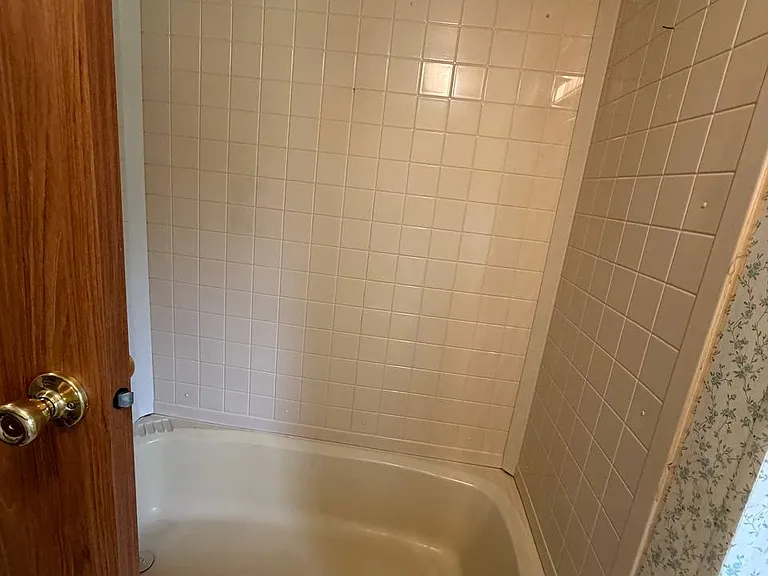 536 Abbott Rd #6 — Photo 6