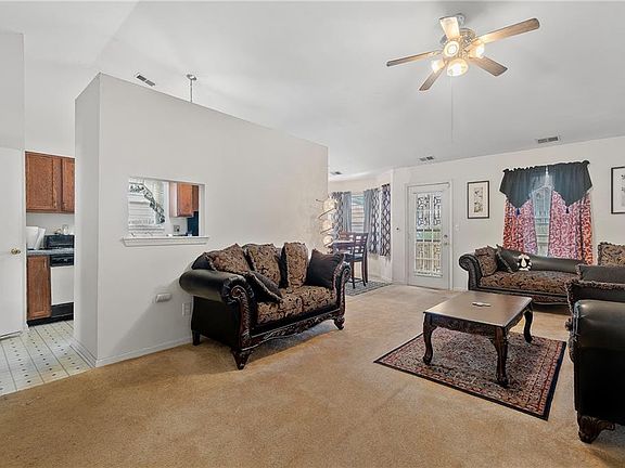 3rd image of 6605 Jefferson Court